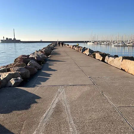 Διαμέρισμα Business & Moderne Proche Mer- 4 Personnes, Wifi *